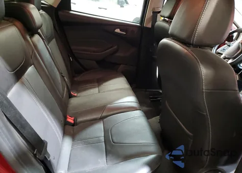 2014 Ford Focus Se from USA, damaged, VIN 1FADP3K26EL360415